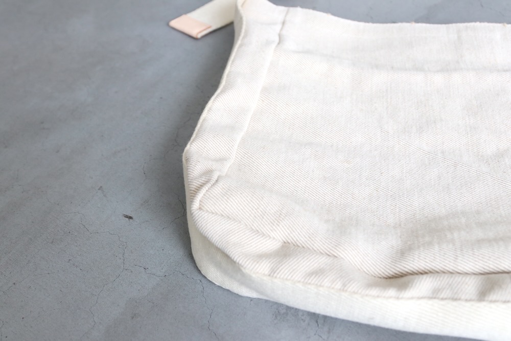 HenderScheme(���������������) "square shoulder bag small"