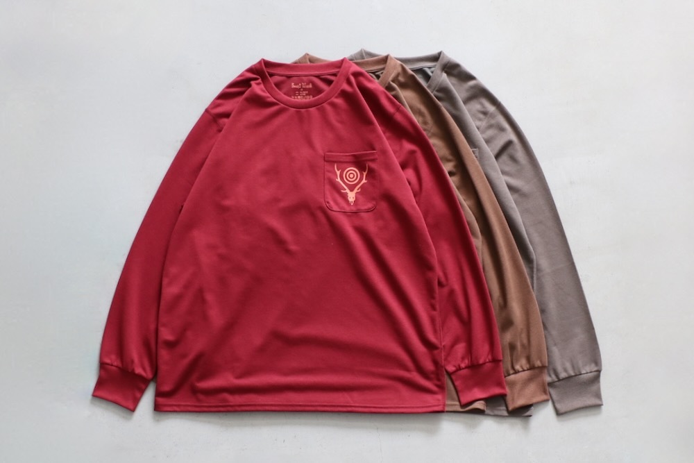 South2 West8 (ġ ȥ) "L/S Round Pocket Tee - Circle Horn"