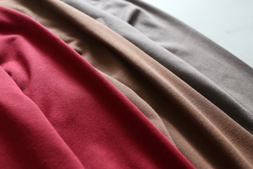 South2 West8 (ġ ȥ) "L/S Round Pocket Tee - Circle Horn"