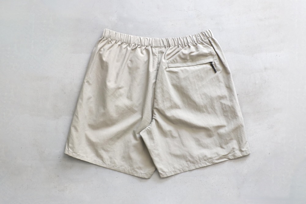 GOLDWIN (������ɥ�����) "Nylon Shorts"