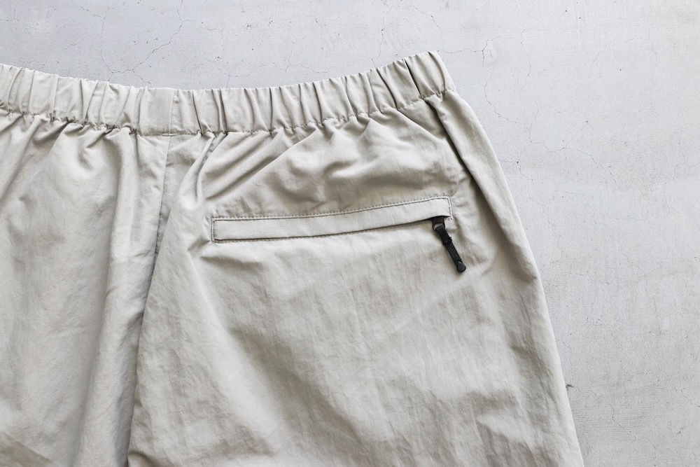 GOLDWIN (������ɥ�����) "Nylon Shorts"