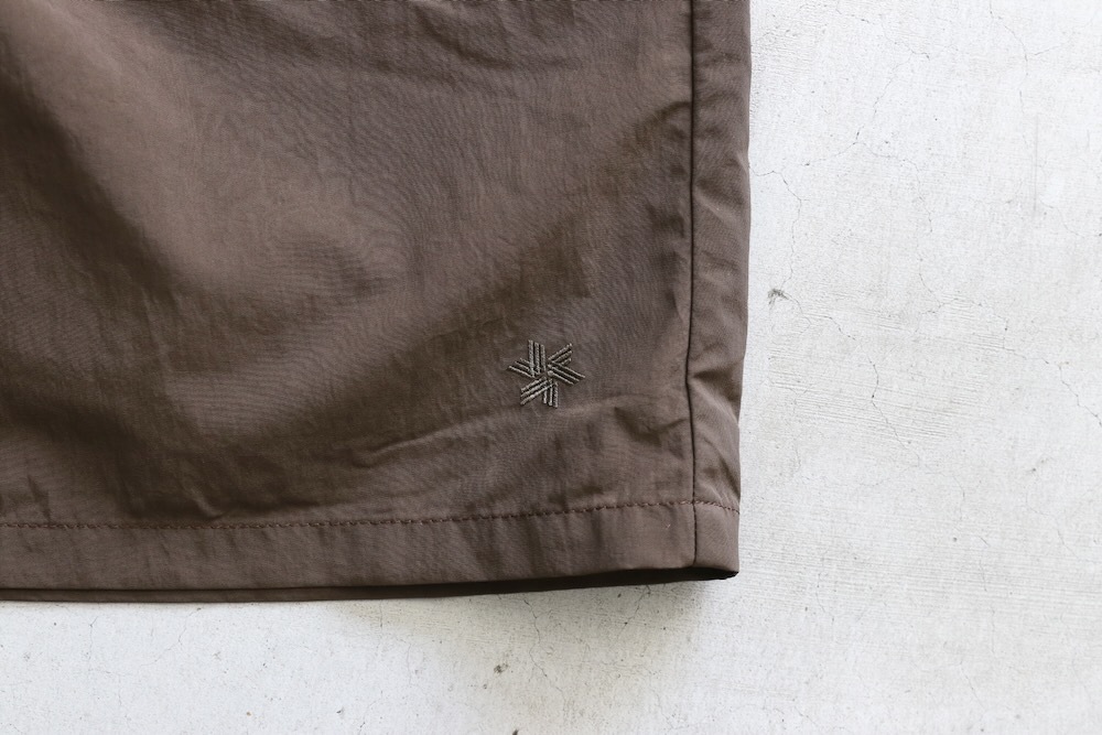 GOLDWIN (������ɥ�����) "Nylon Shorts"