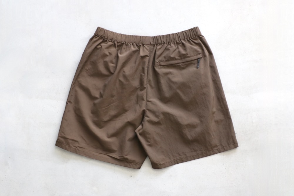 GOLDWIN (������ɥ�����) "Nylon Shorts"