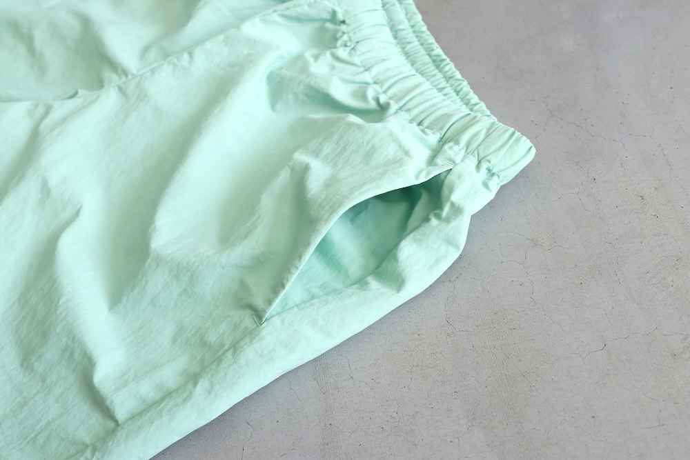 GOLDWIN (������ɥ�����) "Nylon Shorts"