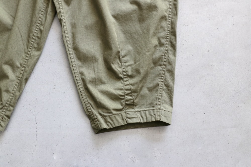 THE NORTH FACE PURPLE LABEL (�� �Ρ��� �ե����� �ѡ��ץ� �졼�٥�) "Ripstop Wide Cropped Field Pants"