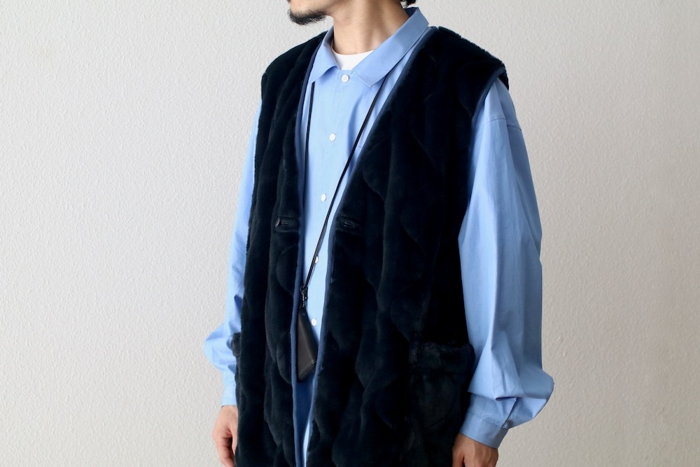 ts(s) (ƥ) "Reversible Coat Liner Vest -Polyester Satin & Boa Quilted Cloth"