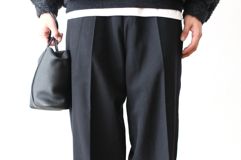 blurhms(�֥顼�ॹ) "Wool Gabardine Trousers"