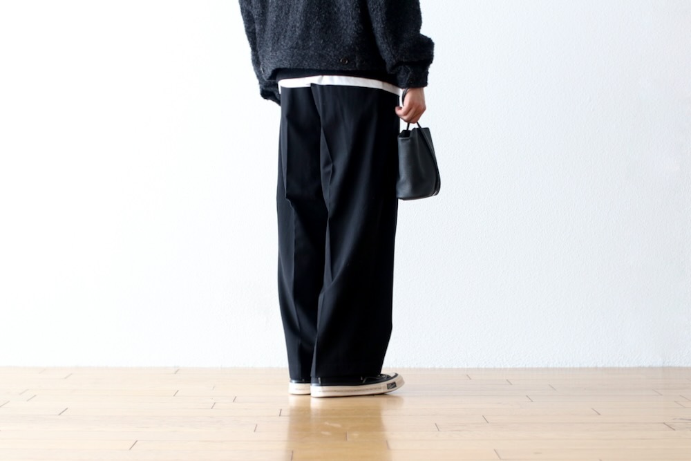 blurhms(�֥顼�ॹ) "Wool Gabardine Trousers"