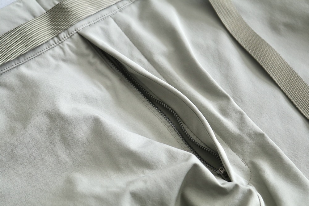 ACRONYM(˥) "P15-DS schoeller Dryskin Drawcord Trouser"