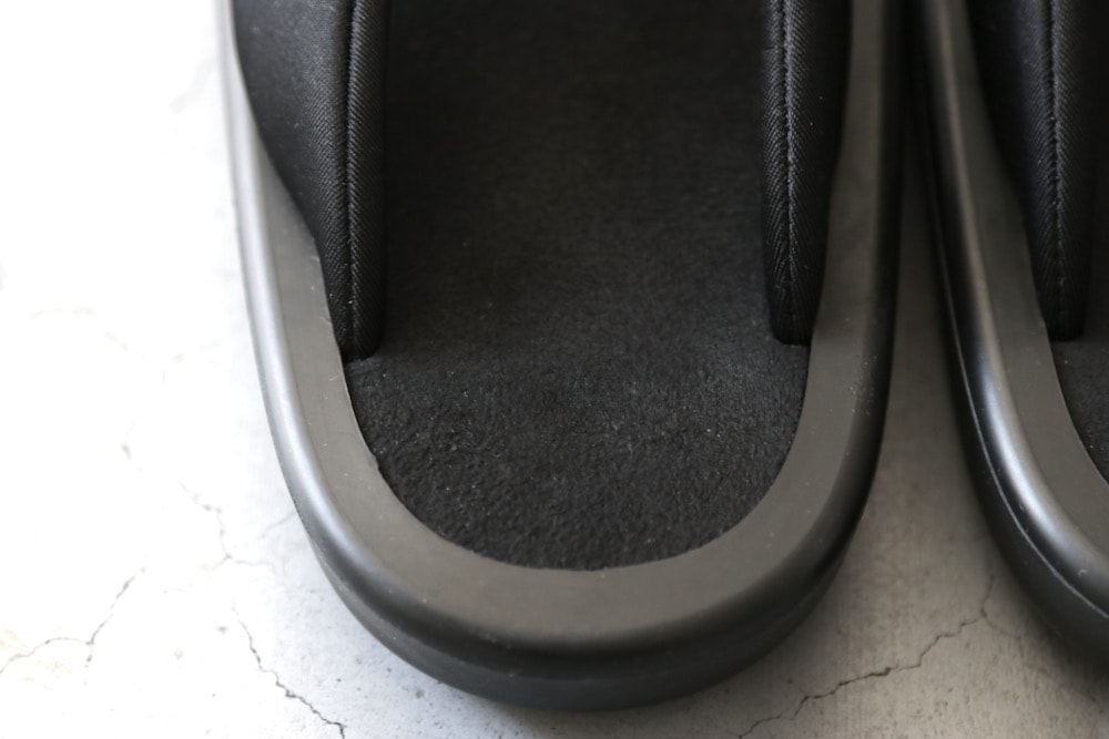 OJOJO NAITO(祸 ʥȡ) "BEACH SANDAL / Ecsaine Leather"