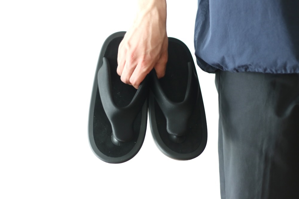 OJOJO NAITO(祸 ʥȡ) "BEACH SANDAL / Ecsaine Leather"