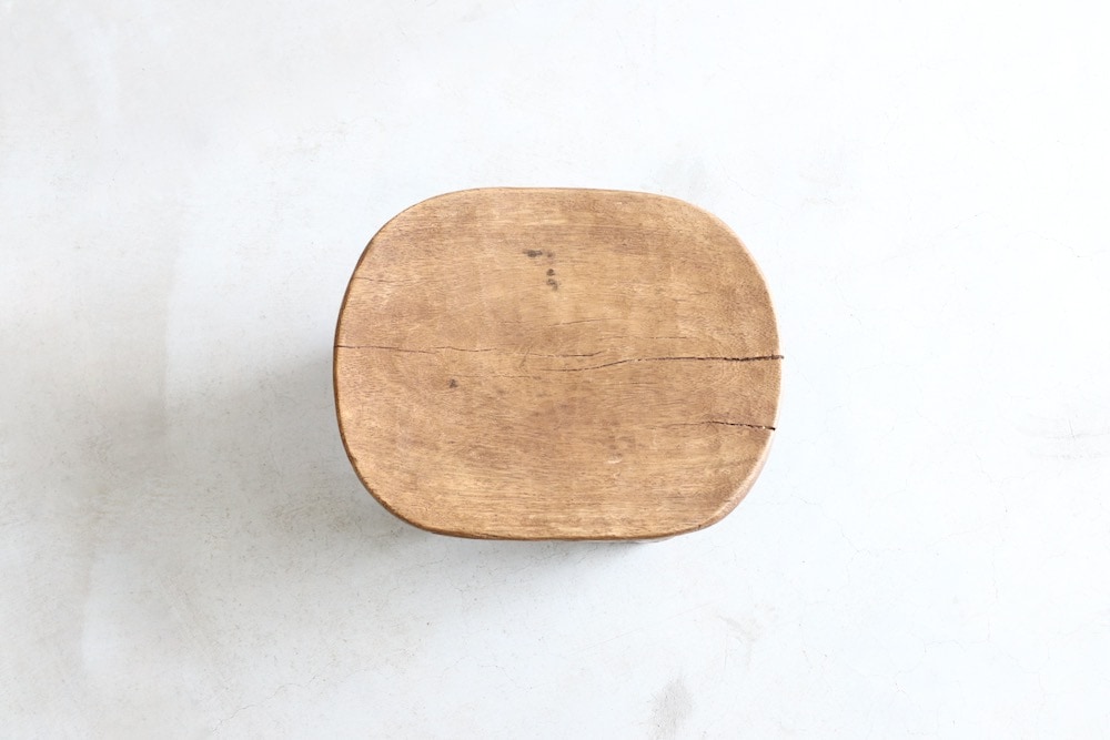 African Crafts (アフリカ工芸品) “セヌフォ族のスツール