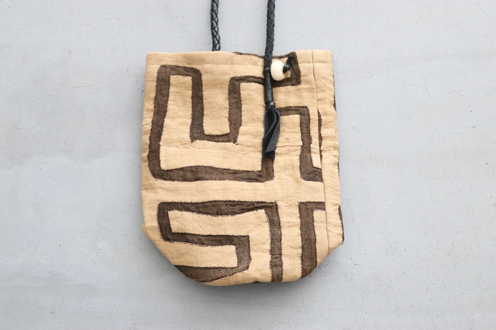 COUNTER POINT カウンターポイント　クバ布　ショルダーバッグ COUNTER POINT カウンターポイント クバ布 ショルダーバッグ