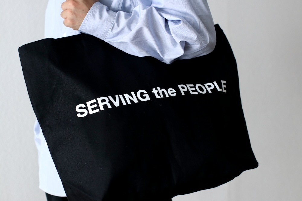 Serving the People (ӥ  ԡץ) "SERVING the PEOPLE CANVAS TOTE"