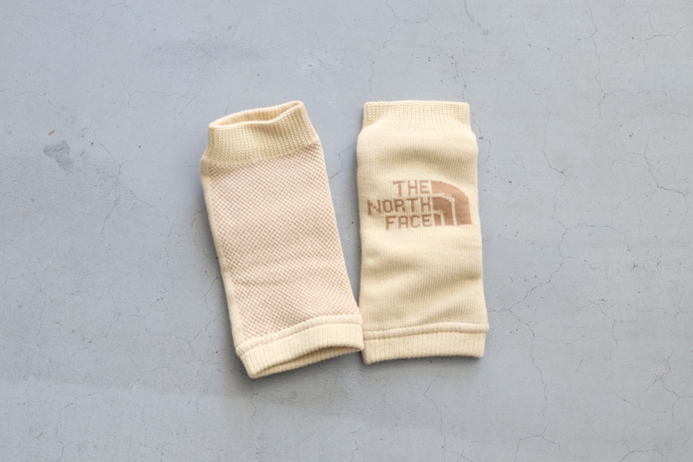 ��baby��THE NORTH FACE (�� �Ρ��� �ե����� ) "Nuptse Leg Warmer & Socks Set"
