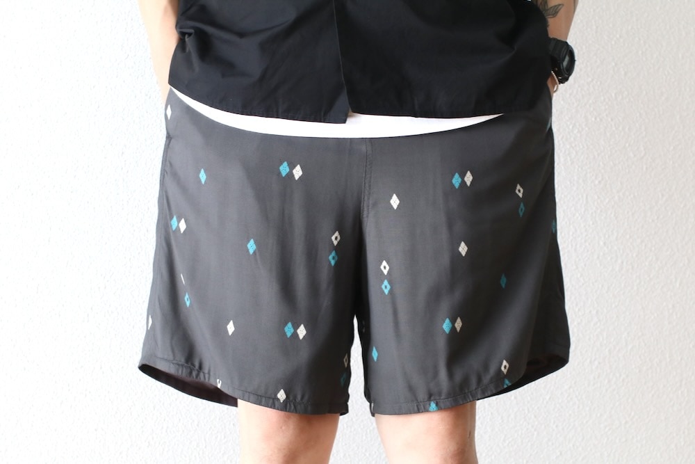 Reversible ITEM】Unlikely (アンライクリー) 