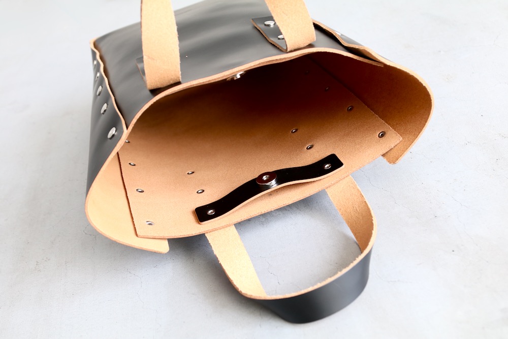 HenderScheme (���������������) "assemble hand bag tall M"