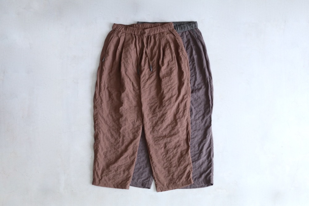 S.F.C(�������ե���) "NEW WIDE TWO TUCK PANTS (STITCHED NYLON)"