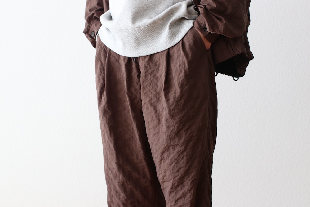 S.F.C(�������ե���) "NEW WIDE TWO TUCK PANTS (STITCHED NYLON)"