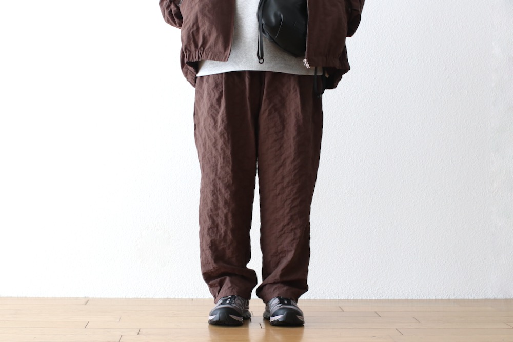 S.F.C(�������ե���) "NEW WIDE TWO TUCK PANTS (STITCHED NYLON)"