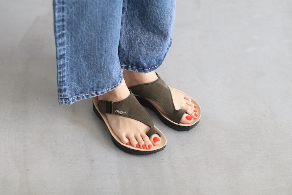 unisexTRIOP (ȥꥪ) "ZENI SLIPPER"