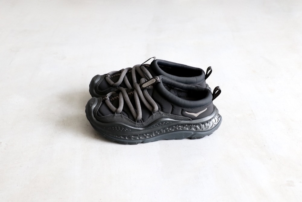 HOKA ONE ONE (ホカ オネ オネ) 