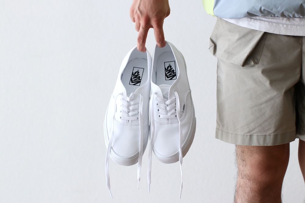 unisexVANS() "UA AUTHENTIC TRUE WHITE"