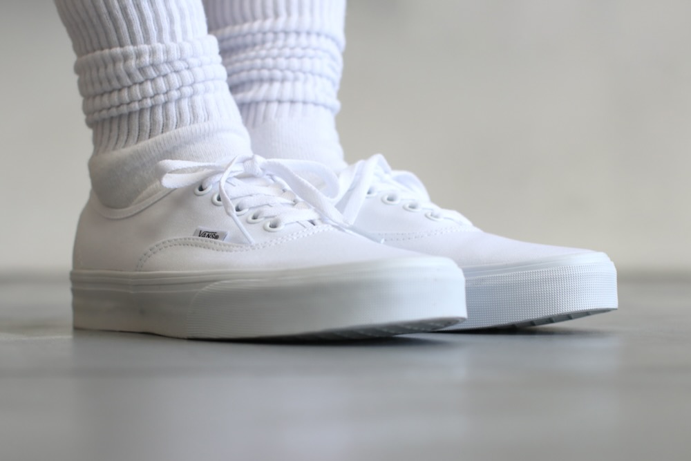 unisexVANS() "UA AUTHENTIC TRUE WHITE"