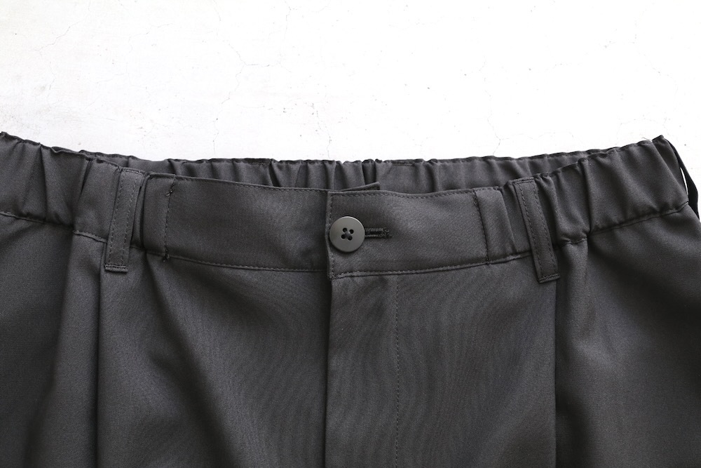 EVCON (���ӥ���) "1TUCK EASY SLACKS"