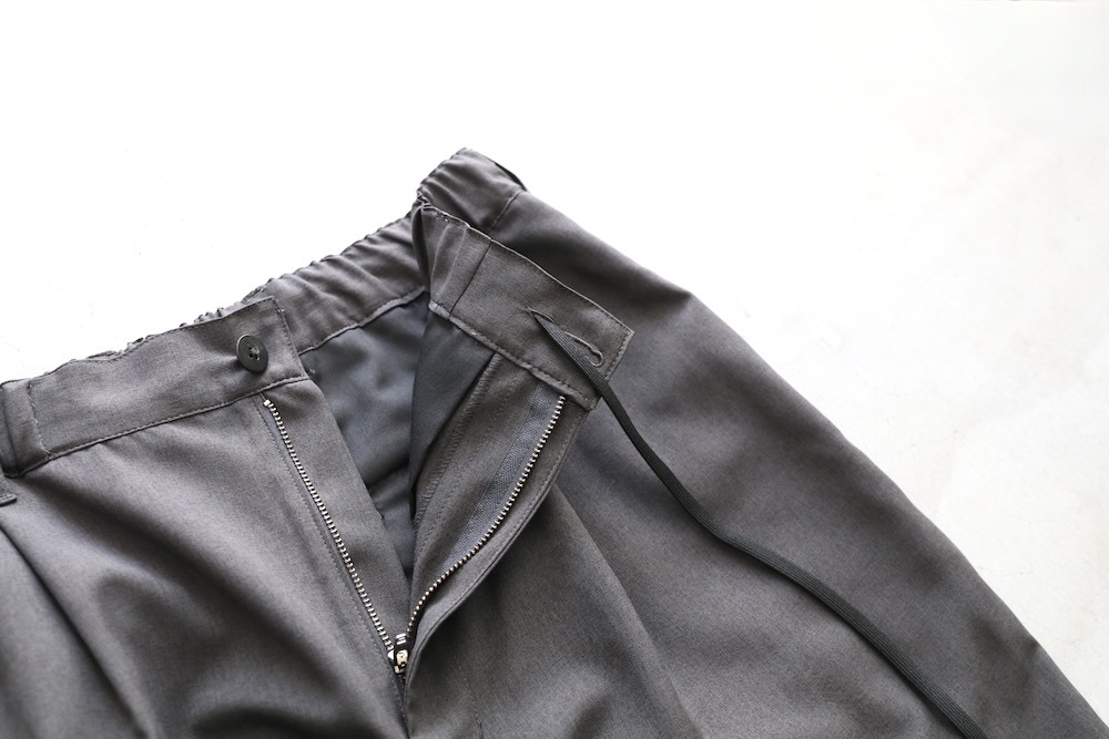 EVCON (���ӥ���) "1TUCK EASY SLACKS"