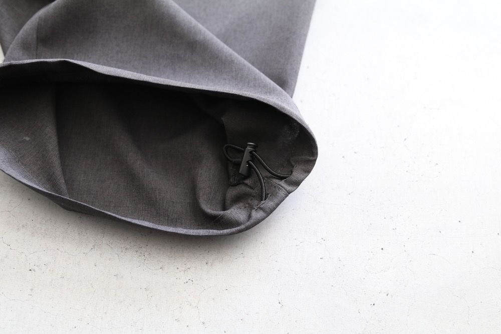 EVCON (���ӥ���) "1TUCK EASY SLACKS"