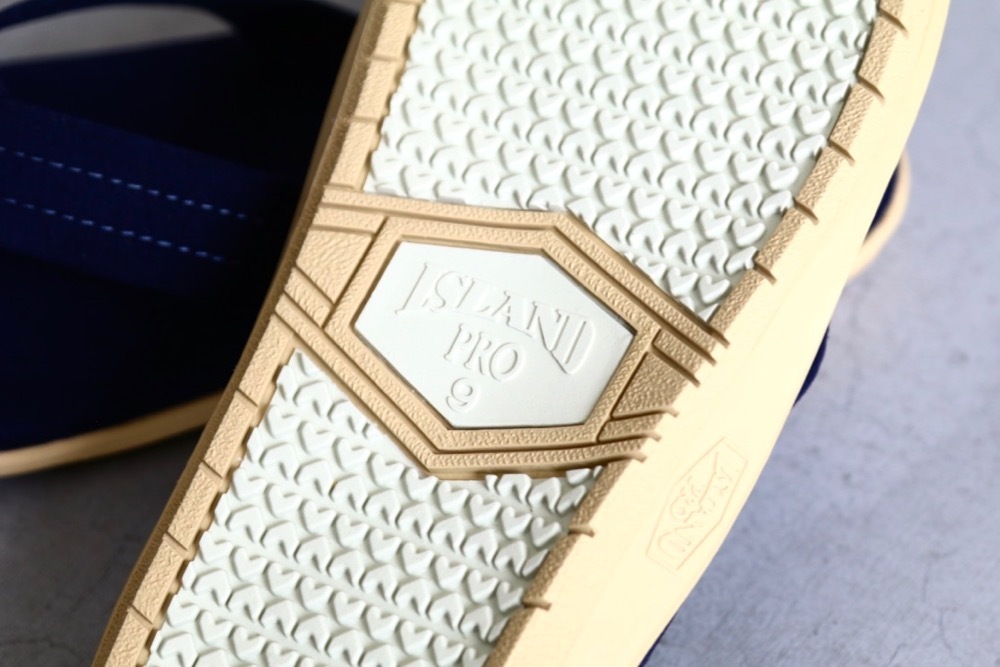 ��WOMEN'S��ISLAND SLIPPER�ʥ������ɥ���åѡ�"ULTRA-SUEDE"