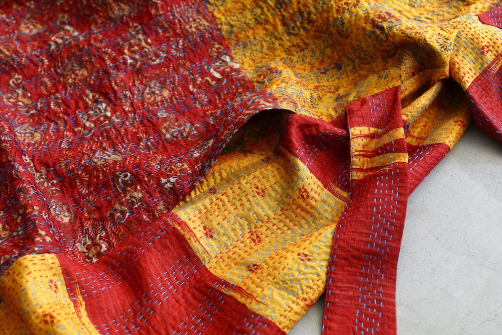 ��WOMEN'S��WONDER FULL LIFE LIMITED EDITION(�����ե�饤�� ��ߥƥåɥ��ǥ������) ��KANTHA NO COLLAR ROBE -Red-��