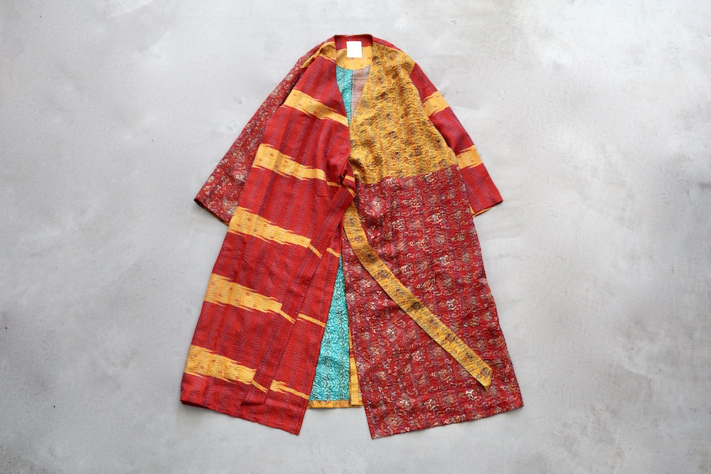 ��WOMEN'S��WONDER FULL LIFE LIMITED EDITION(�����ե�饤�� ��ߥƥåɥ��ǥ������) ��KANTHA NO COLLAR ROBE -Red-��