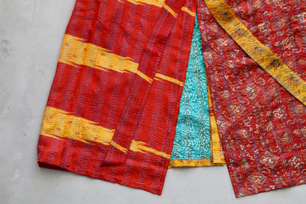 ��WOMEN'S��WONDER FULL LIFE LIMITED EDITION(�����ե�饤�� ��ߥƥåɥ��ǥ������) ��KANTHA NO COLLAR ROBE -Red-��