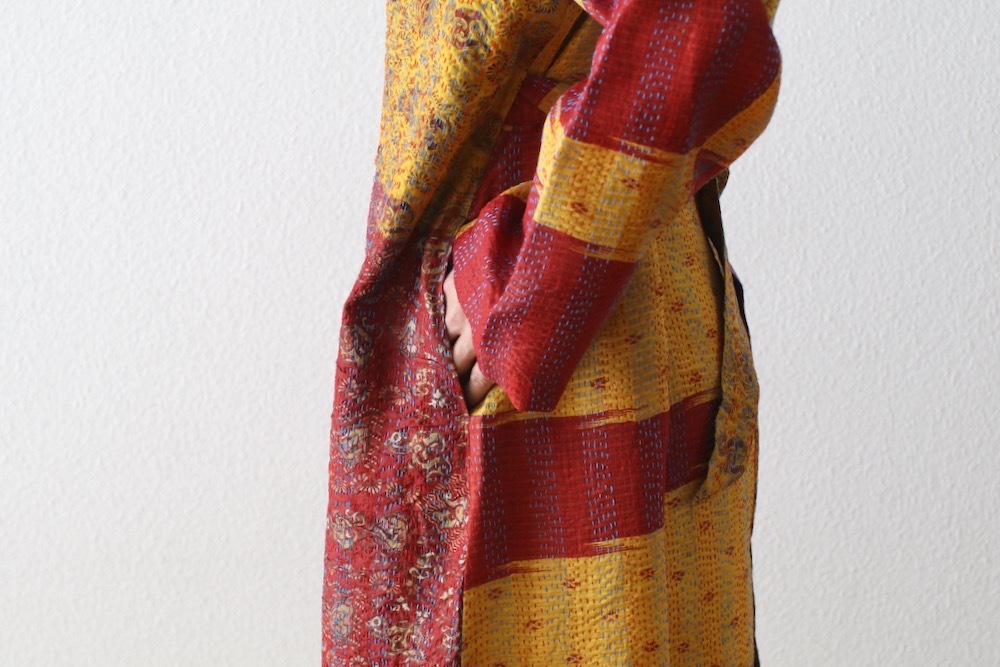 ��WOMEN'S��WONDER FULL LIFE LIMITED EDITION(�����ե�饤�� ��ߥƥåɥ��ǥ������) ��KANTHA NO COLLAR ROBE -Red-��