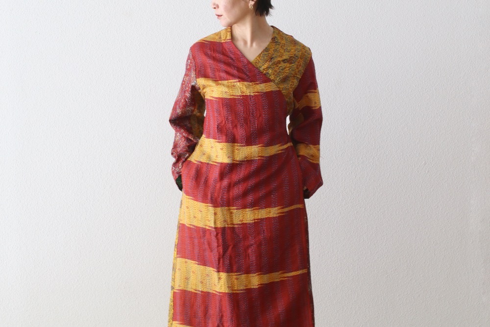 ��WOMEN'S��WONDER FULL LIFE LIMITED EDITION(�����ե�饤�� ��ߥƥåɥ��ǥ������) ��KANTHA NO COLLAR ROBE -Red-��