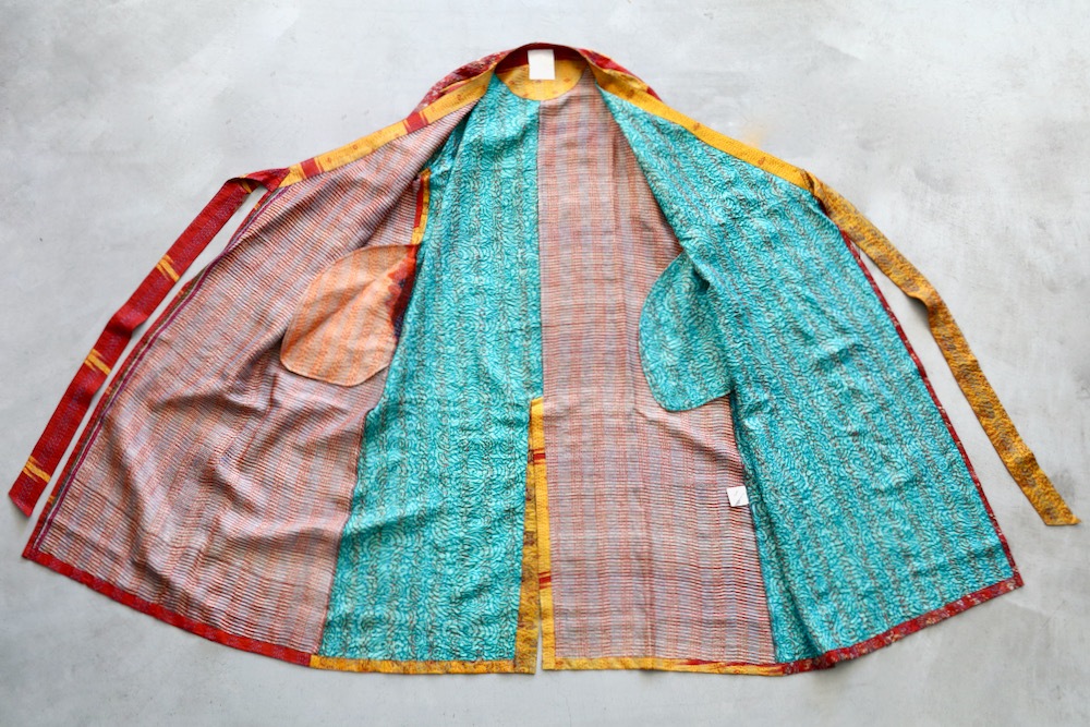 ��WOMEN'S��WONDER FULL LIFE LIMITED EDITION(�����ե�饤�� ��ߥƥåɥ��ǥ������) ��KANTHA NO COLLAR ROBE -Red-��