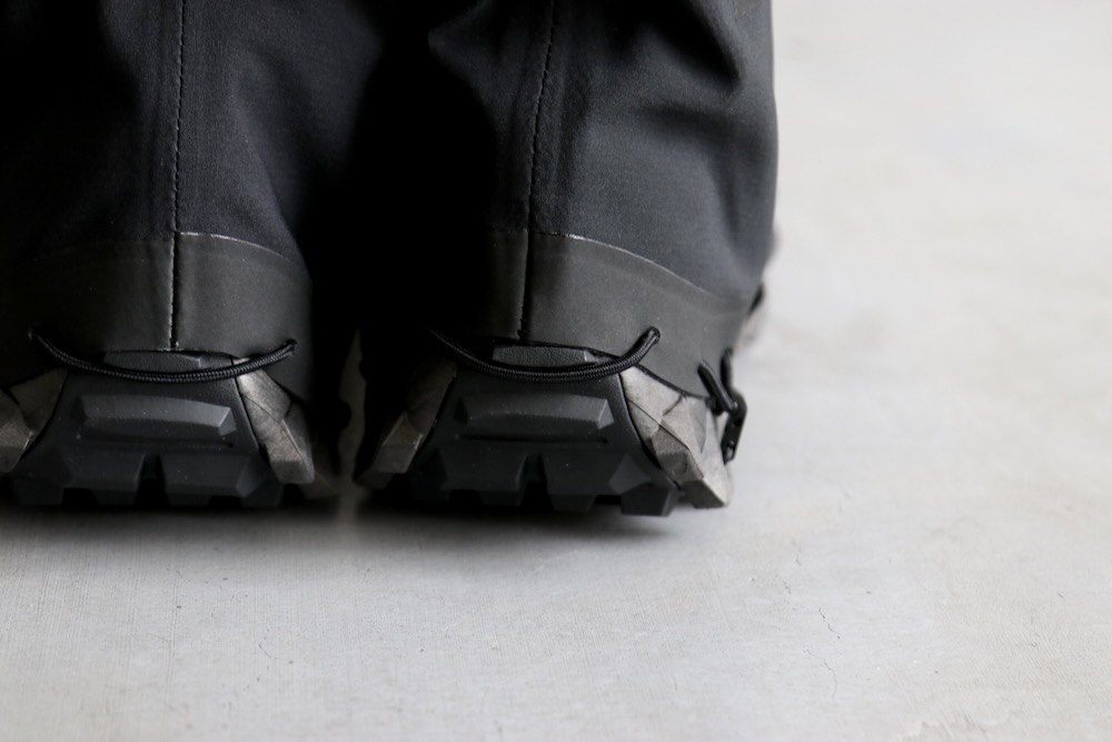 【関税込み】Salomon ブラック clog Advanced スニーカー SALOMON ADVANCED(サロモン アドバンスド) 