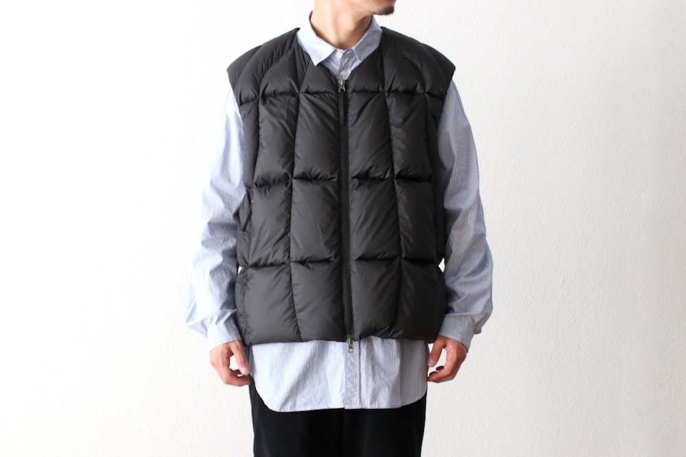 GOLDWIN 0 (ɥ ) "Three-Dimensional Down Light Vest"