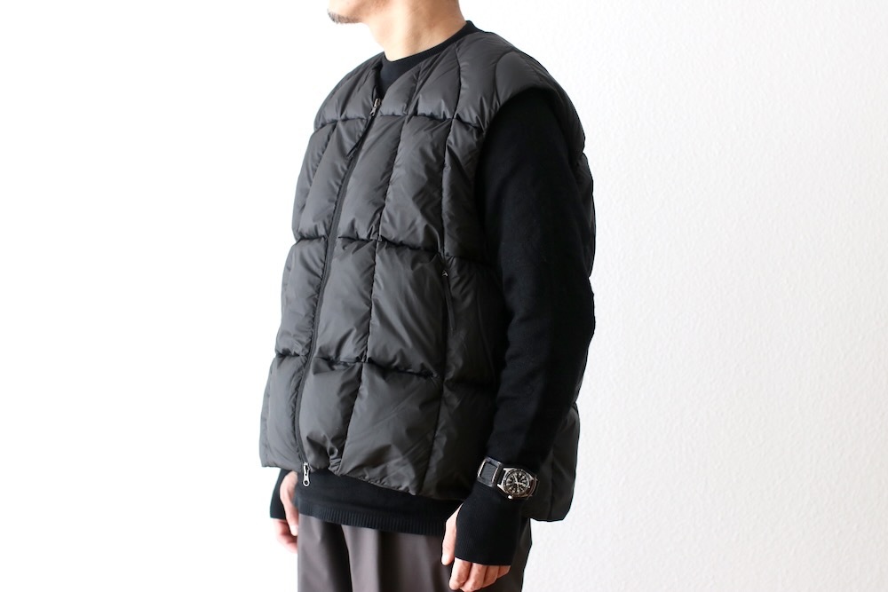 GOLDWIN 0 (ɥ ) "Three-Dimensional Down Light Vest"