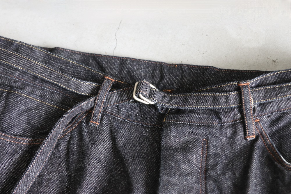 blurhms(�֥顼�ॹ) "12.9oz Denim Narrow Belted Pants"