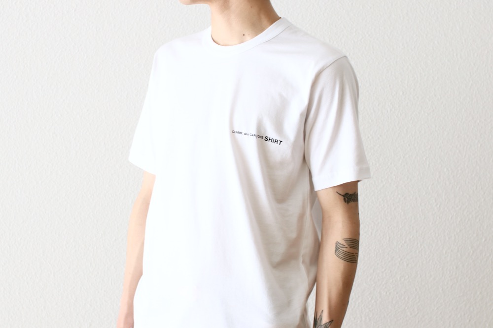 CDG ホワイト Tシャツ Mサイズ　コムデギャルソン COMME des GARCONS SHIRT(コム デ ギャルソン シャツ) 