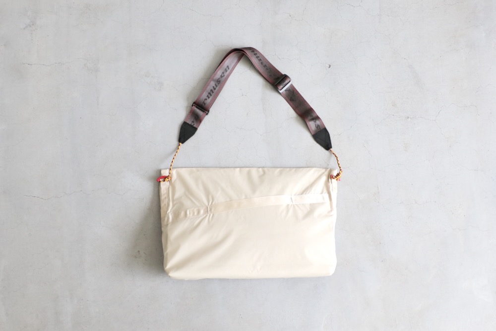 [10% > 25%OFF] KLATTERMUSEN(����å���ࡼ����) "Grid Messenger Bag"