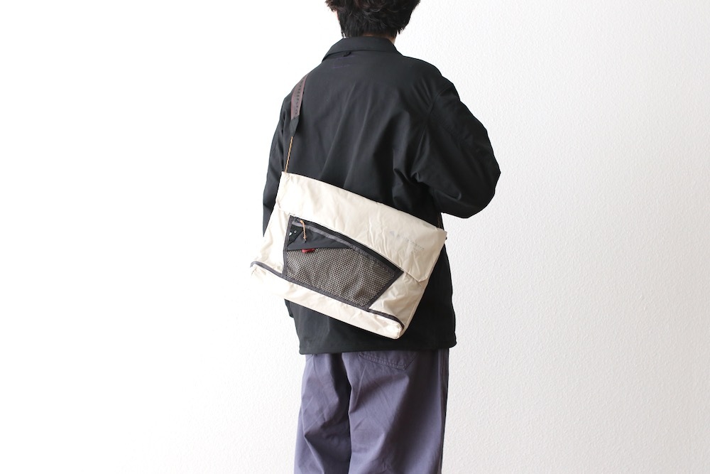 [10% > 25%OFF] KLATTERMUSEN(����å���ࡼ����) "Grid Messenger Bag"