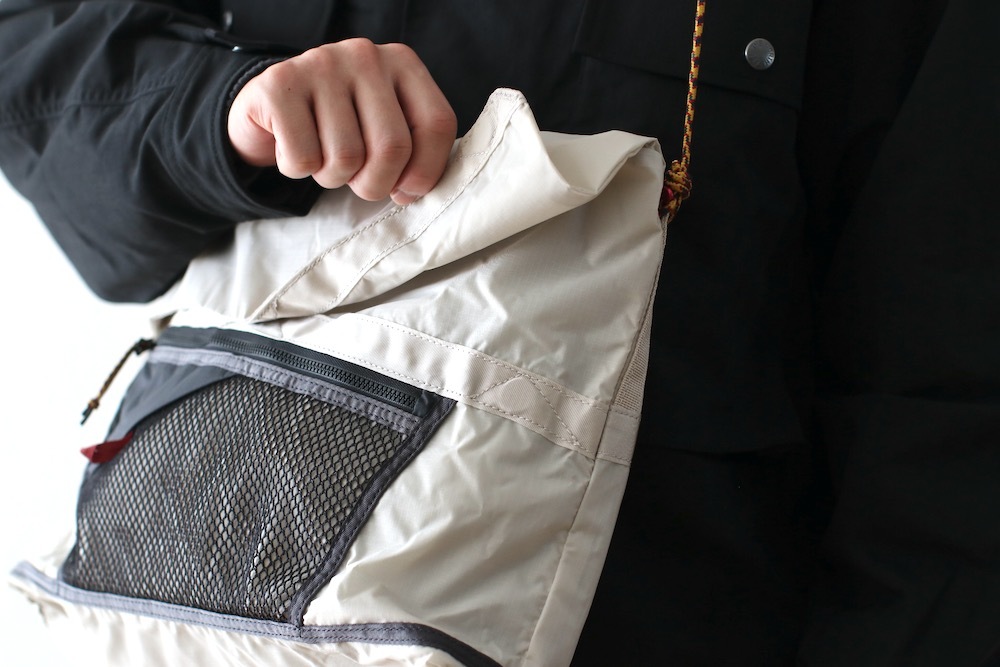 [10% > 25%OFF] KLATTERMUSEN(����å���ࡼ����) "Grid Messenger Bag"