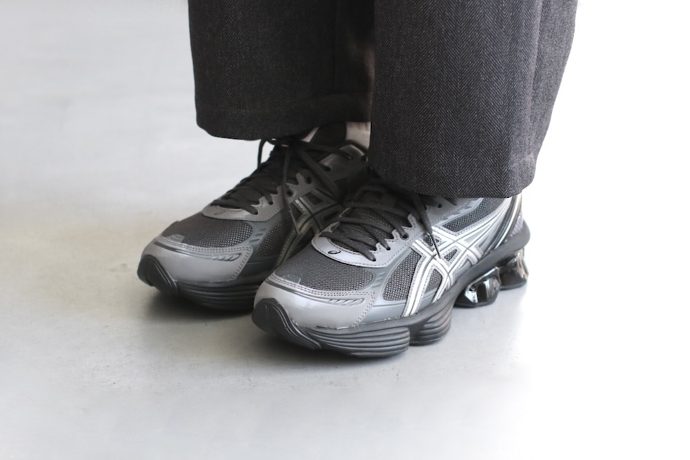 ASICS (アシックス) 