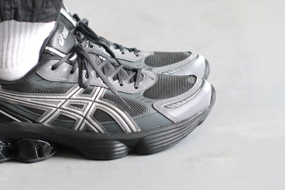 ASICS (アシックス) 