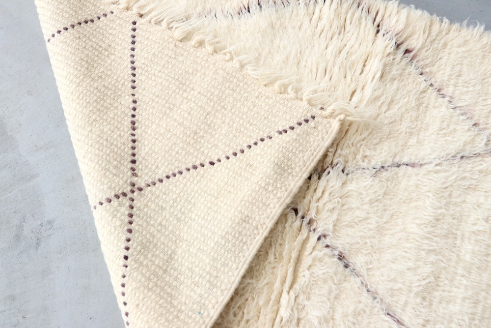 LIGHT YEARS(ライト イヤーズ)