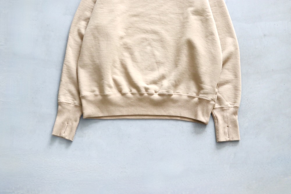 Unlikely (饤꡼) "Unlikely Split Raglan Sleeve Crew"